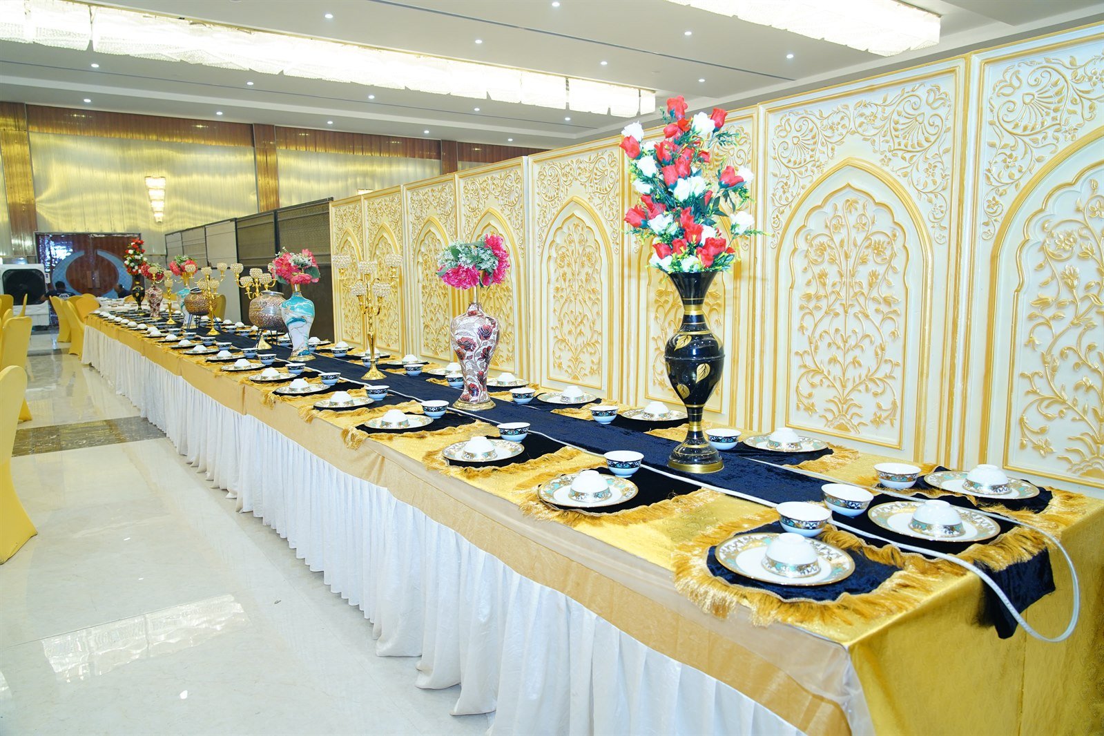 Luxury Buffet and Feast Dining Setup at R9 Convention