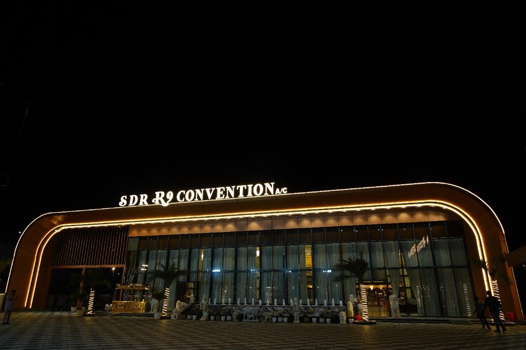 SDR R9 Convention illuminated night architectural elevation